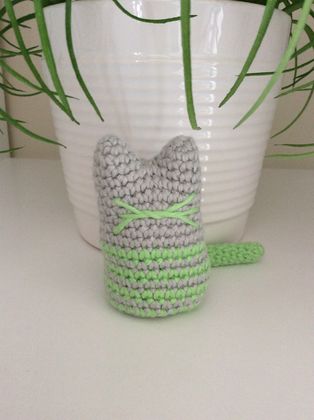 Crochet cat whiskers rattle